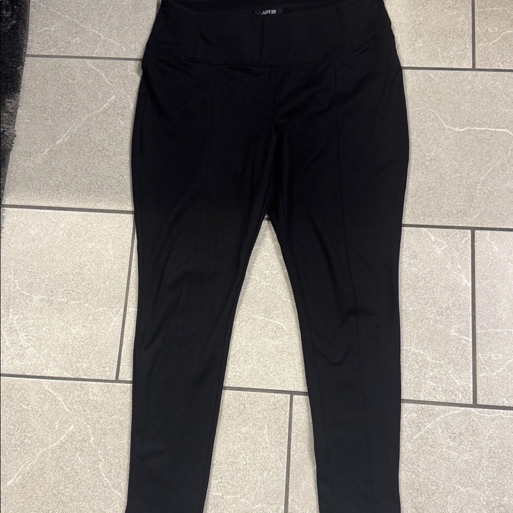 Apt. 9 Classic Black Leggings